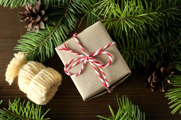 Quel type de cadeau personnalisé peut-on offrir à l'occasion de la Noël ?
