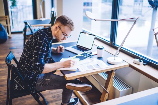Quelles activités éducatives pour initier les enfants à l'histoire de l'art égyptien ?